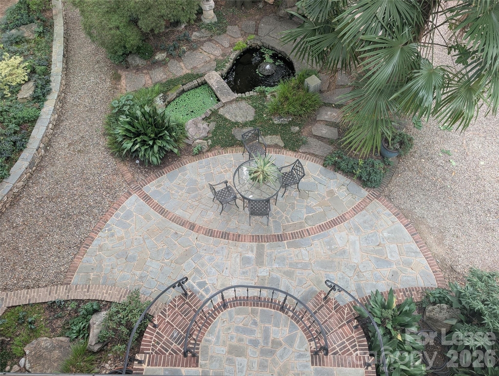 923 Henley Place - Photo 26