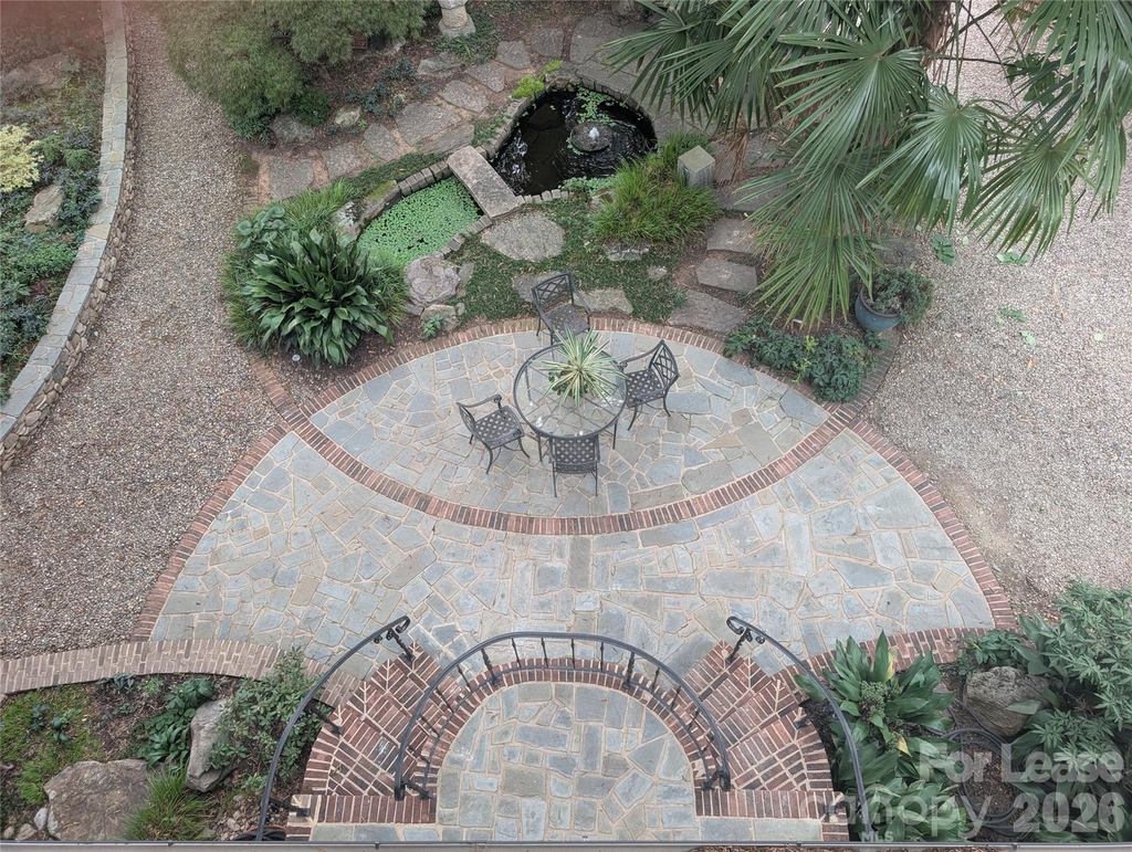 923 Henley Place - Photo 30