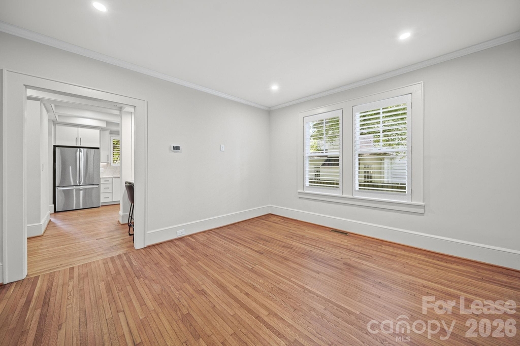 923 Henley Place - Photo 20