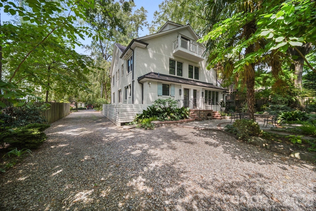 923 Henley Place - Photo 41