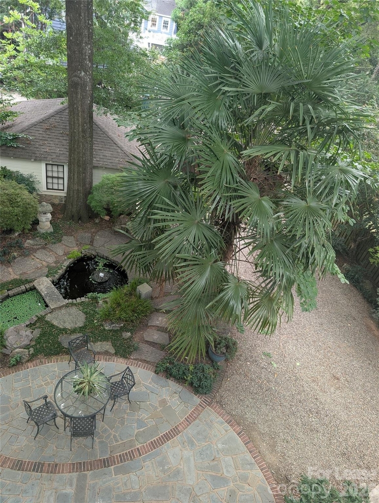 923 Henley Place - Photo 29