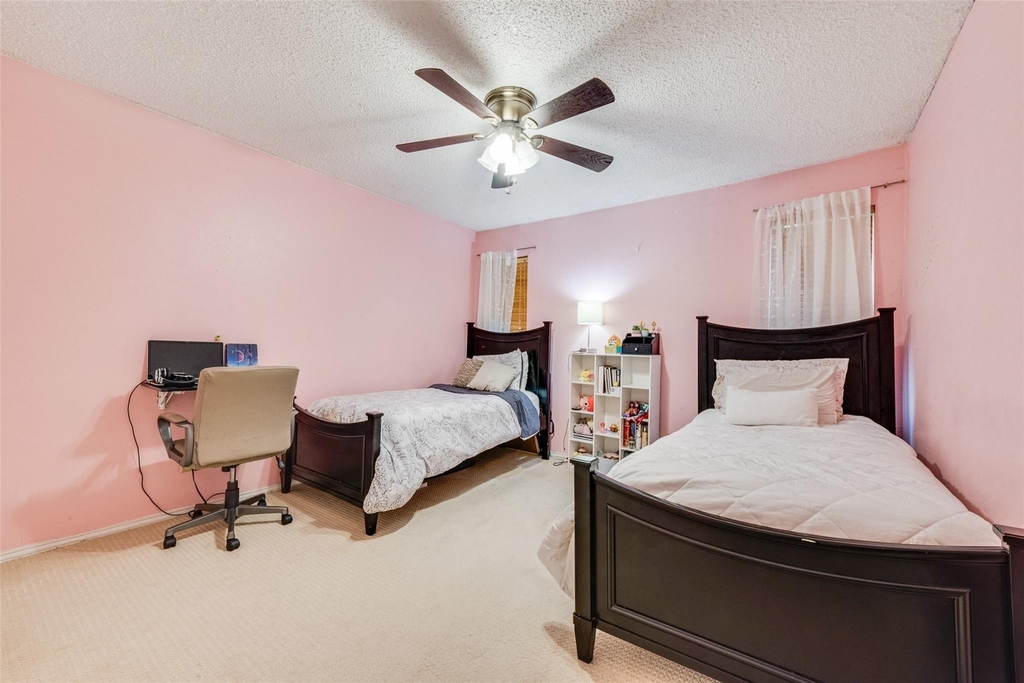 527 Towne House Lane - Photo 16