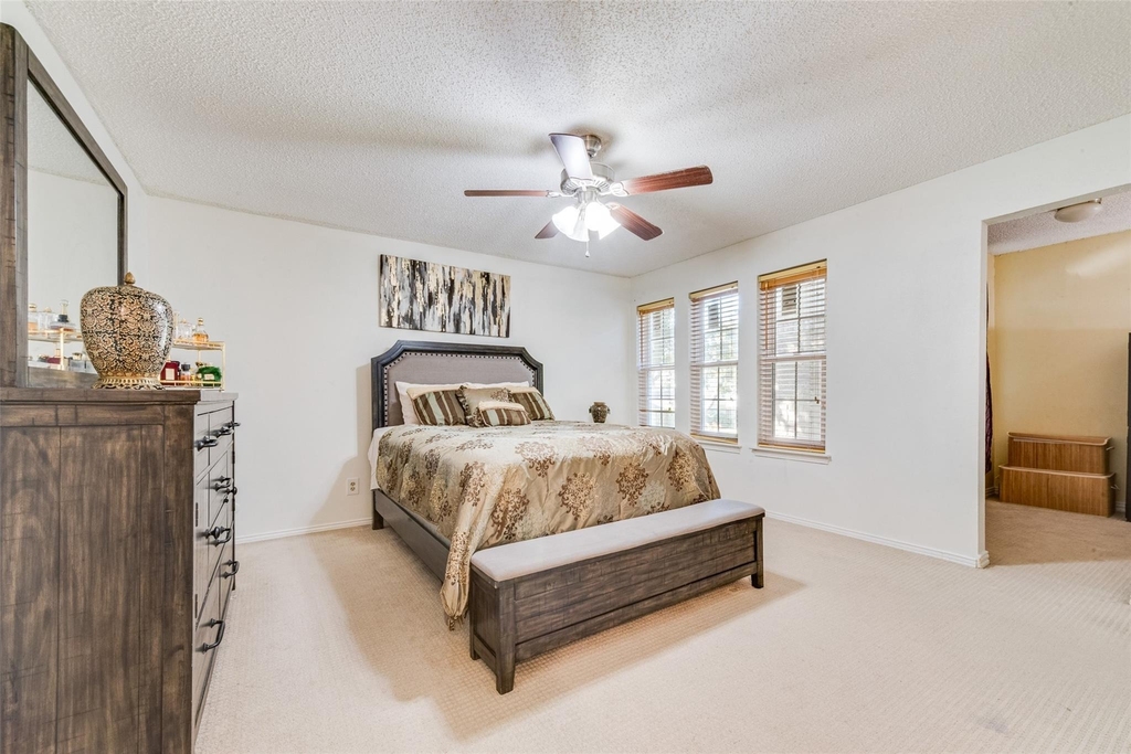 527 Towne House Lane - Photo 13
