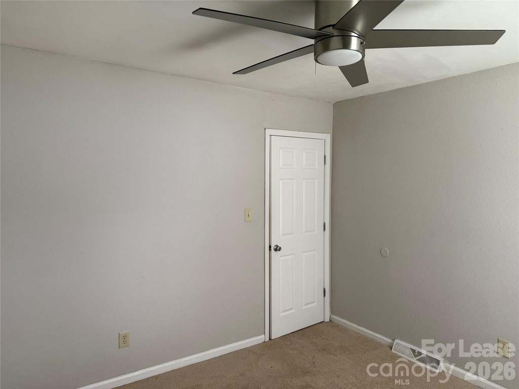 900 Junius Street - Photo 8