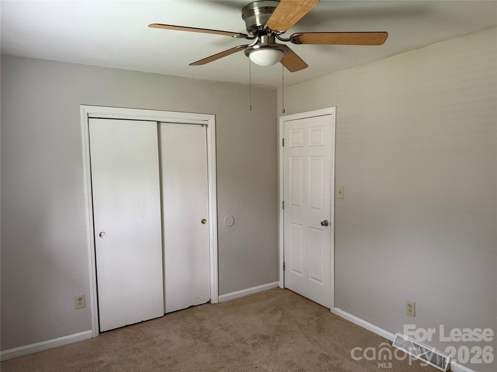 900 Junius Street - Photo 12