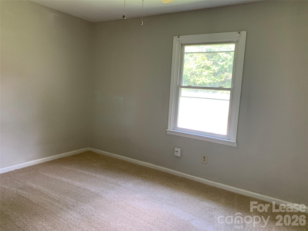 900 Junius Street - Photo 14