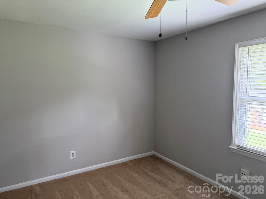 900 Junius Street - Photo 11