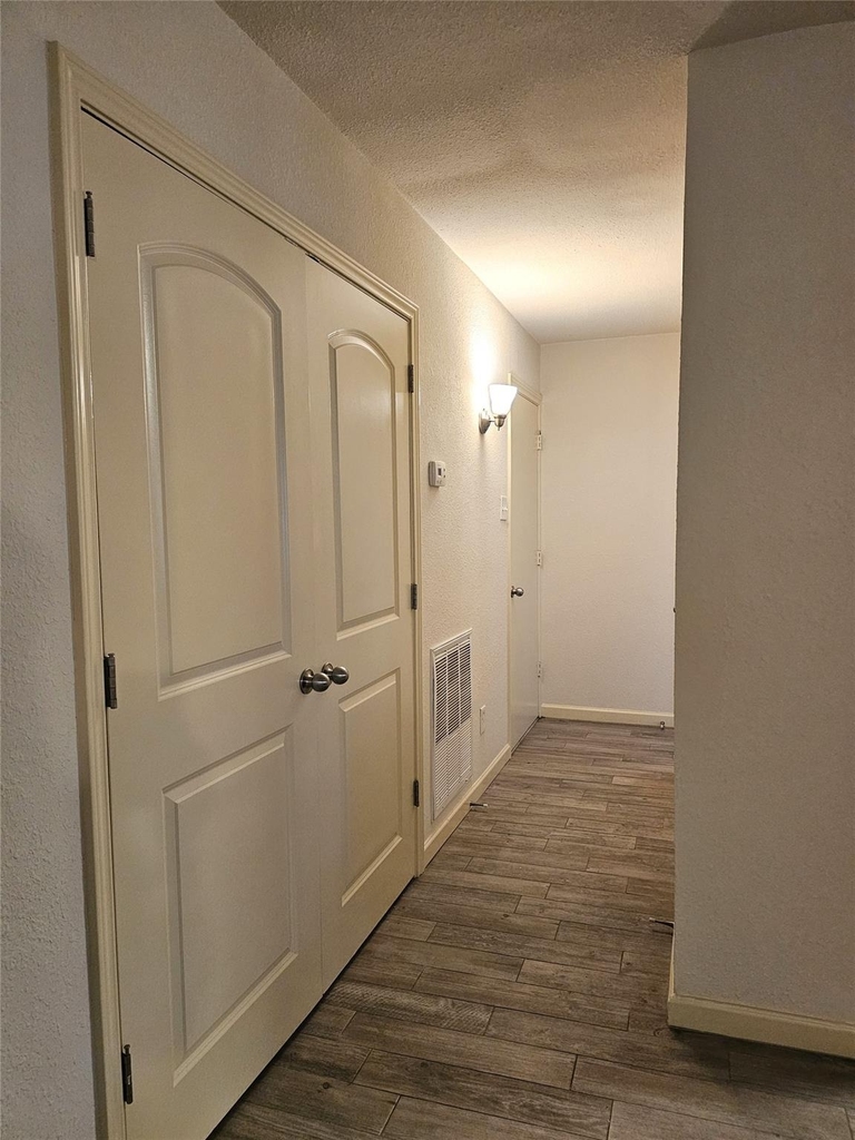 925 Whitehall Drive - Photo 21