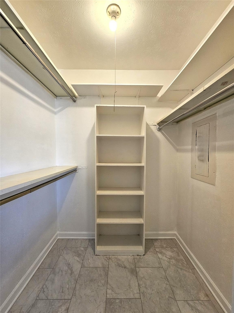 925 Whitehall Drive - Photo 14