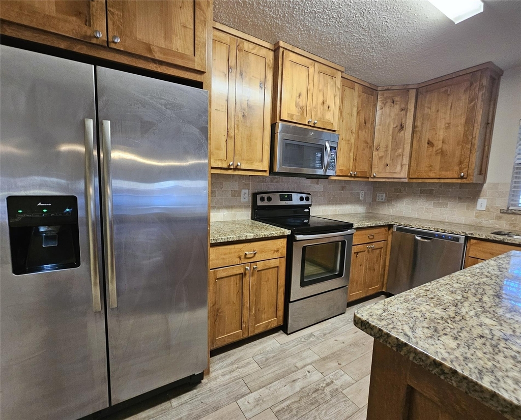 925 Whitehall Drive - Photo 7