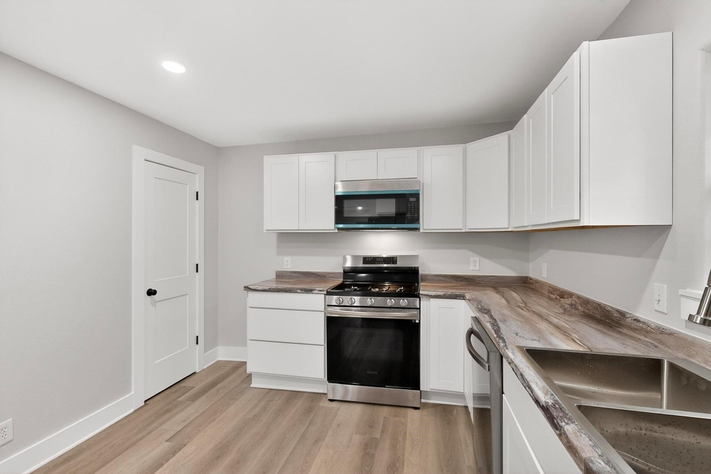 5313 Libbey Avenue - Photo 6