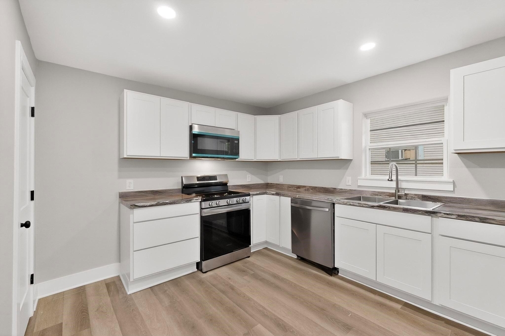 5313 Libbey Avenue - Photo 5