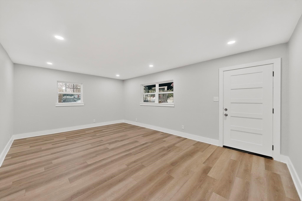 5313 Libbey Avenue - Photo 1