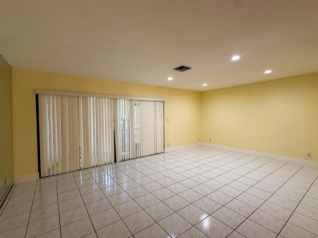 4567 Nw 90th Avenue - Photo 7