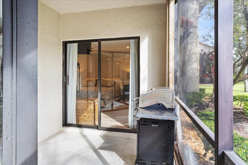 5670 Coach House Circle - Photo 5