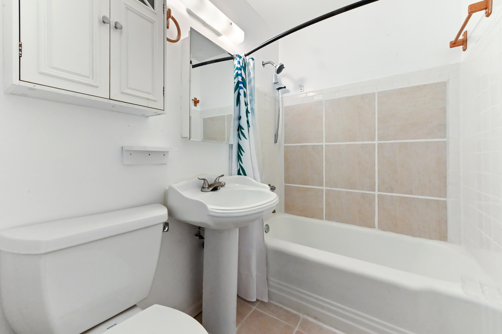 811 32nd Street - Photo 32