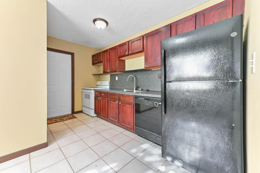 811 32nd Street - Photo 21