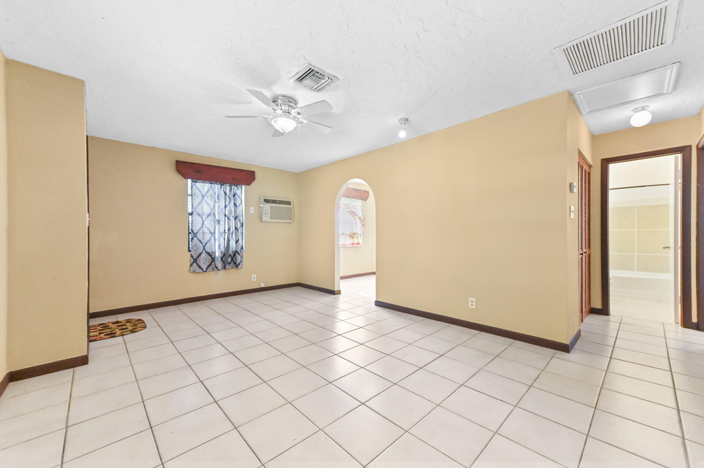 811 32nd Street - Photo 26