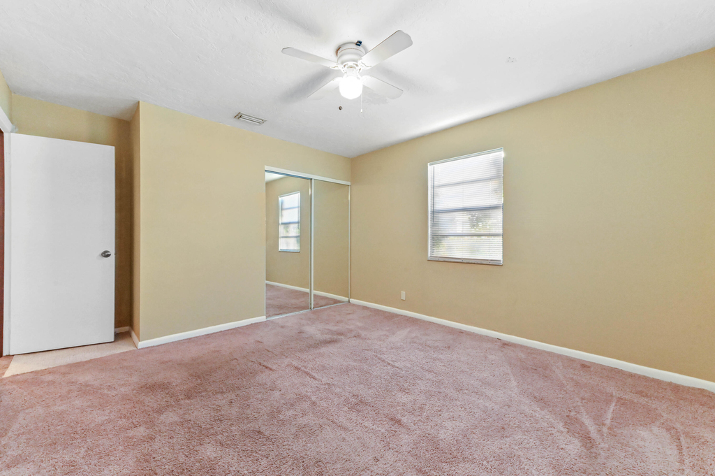 811 32nd Street - Photo 10