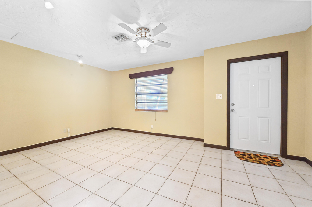 811 32nd Street - Photo 24