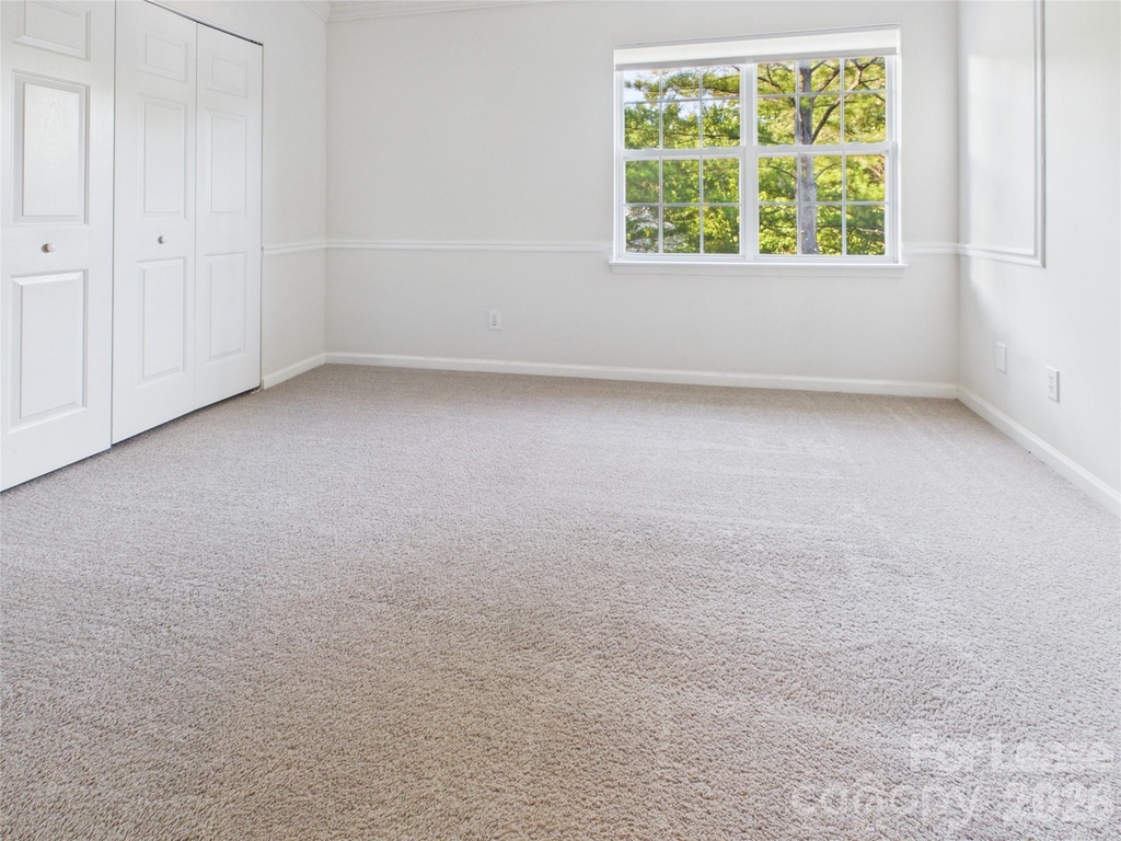 609 Mountainwater Drive - Photo 8
