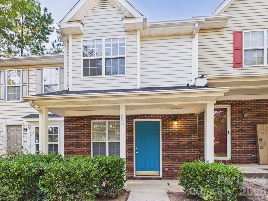 609 Mountainwater Drive - Photo 0