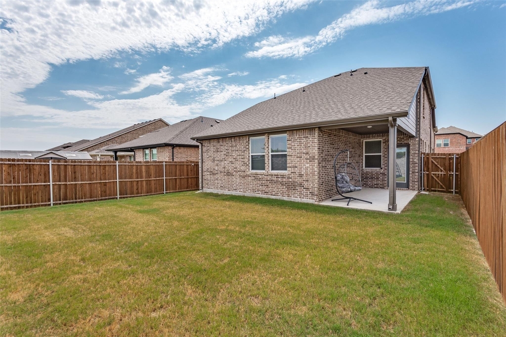 513 Waterhouse Lake Drive - Photo 23