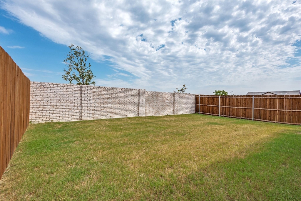 513 Waterhouse Lake Drive - Photo 24