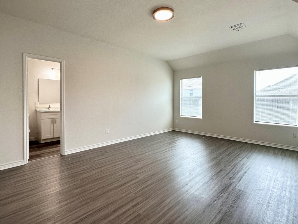 2805 Arabian Lane - Photo 10