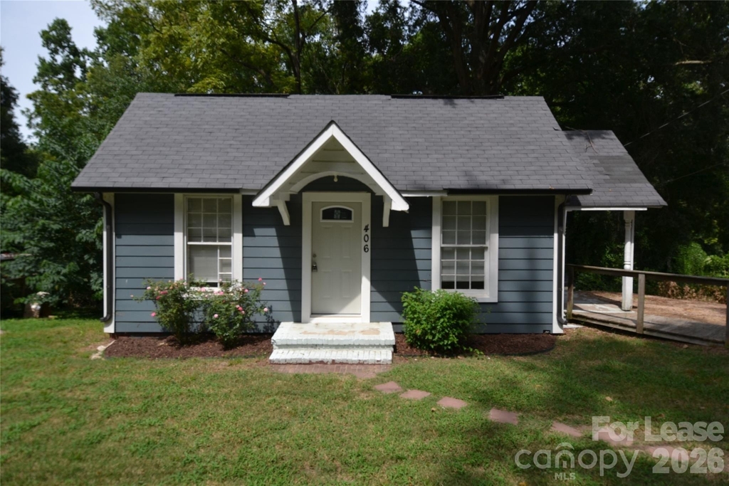 406 W 9th Street - Photo 0