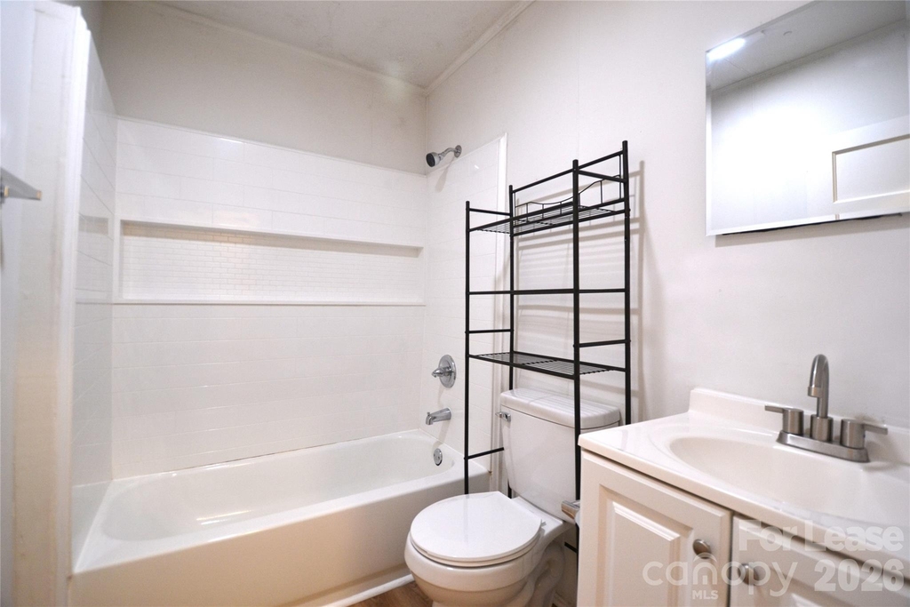 406 W 9th Street - Photo 18