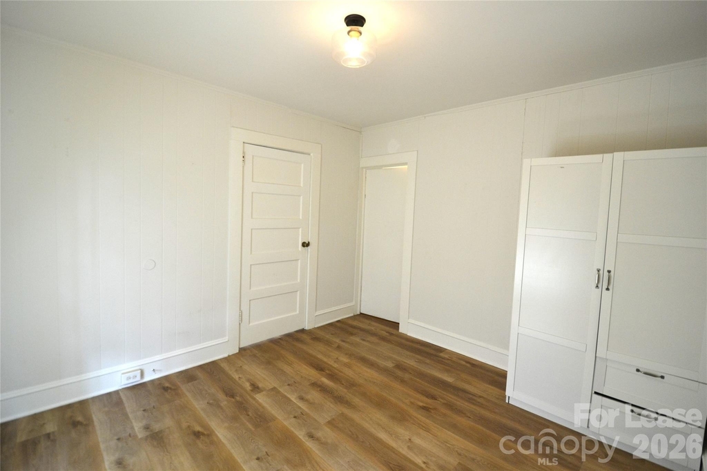 406 W 9th Street - Photo 21