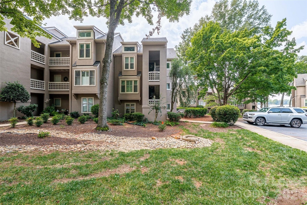 646 Portside Drive - Photo 0