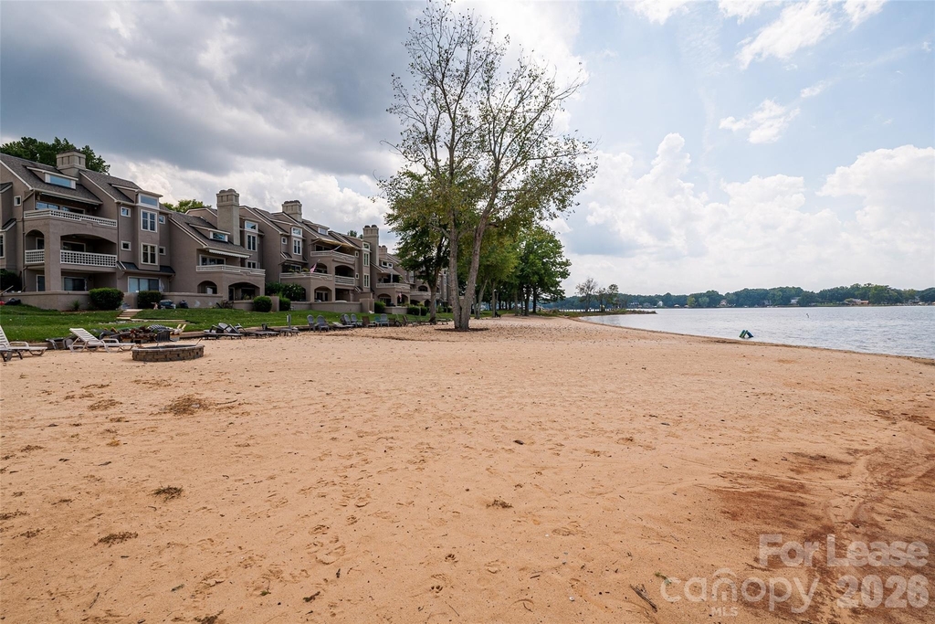 646 Portside Drive - Photo 37
