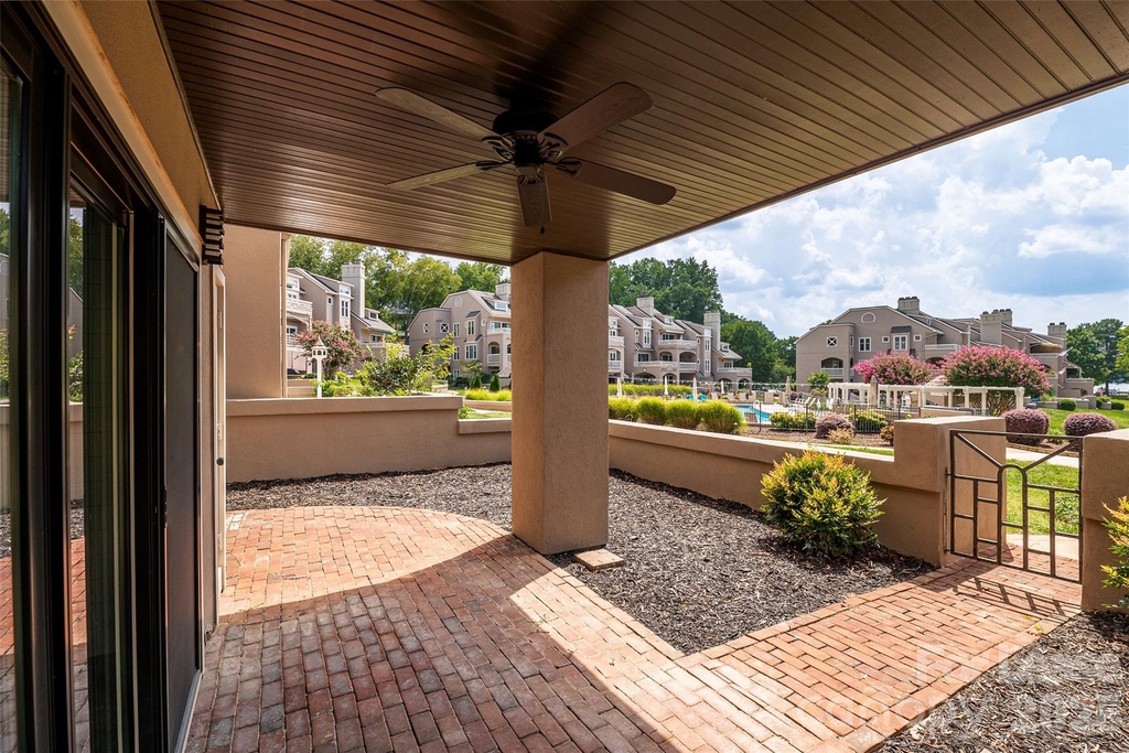 646 Portside Drive - Photo 34