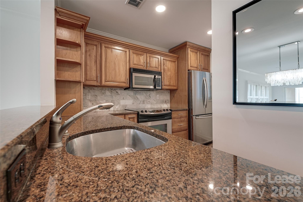 646 Portside Drive - Photo 5