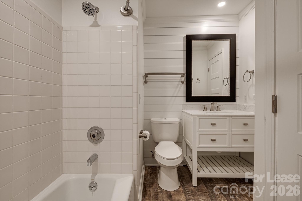 646 Portside Drive - Photo 16