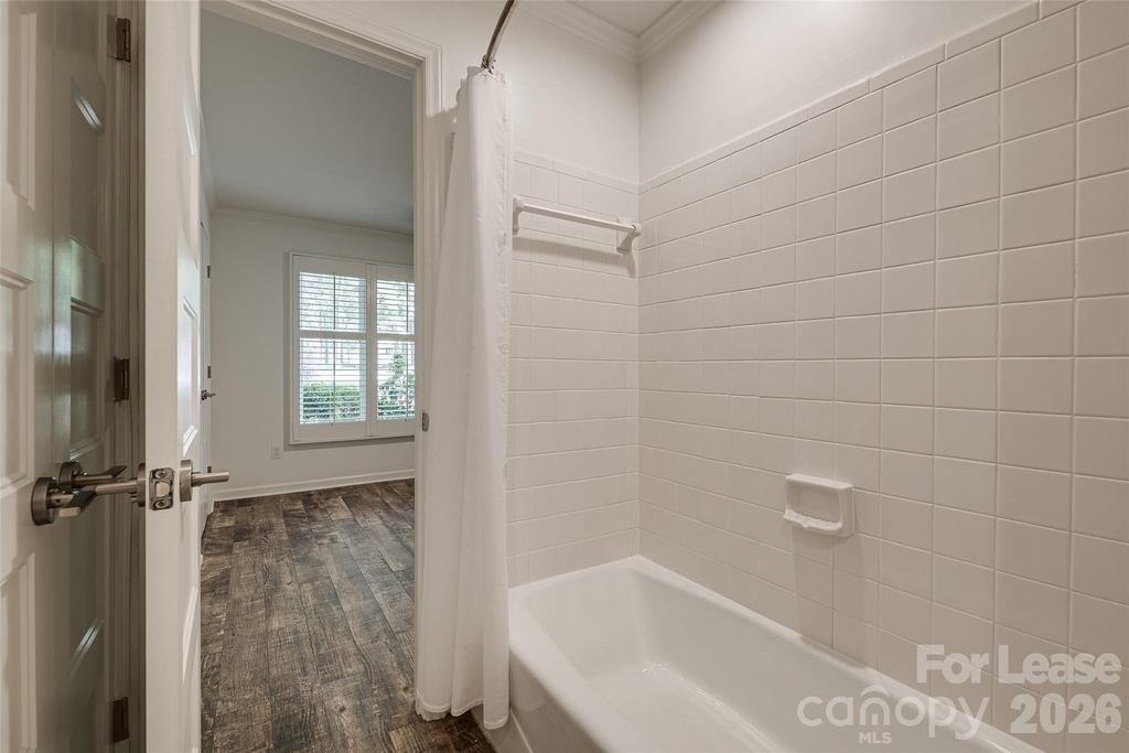 646 Portside Drive - Photo 15