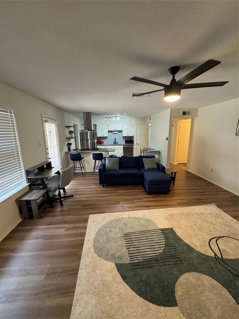 237 Volunteer Drive - Photo 2