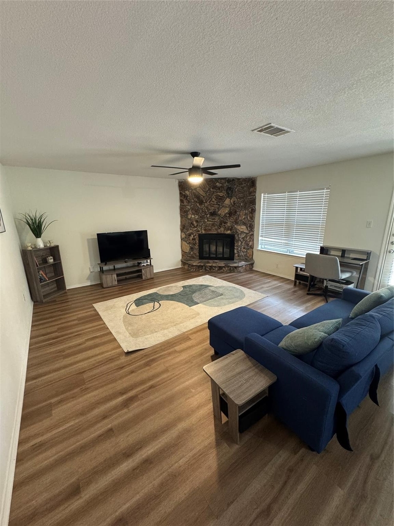 237 Volunteer Drive - Photo 1