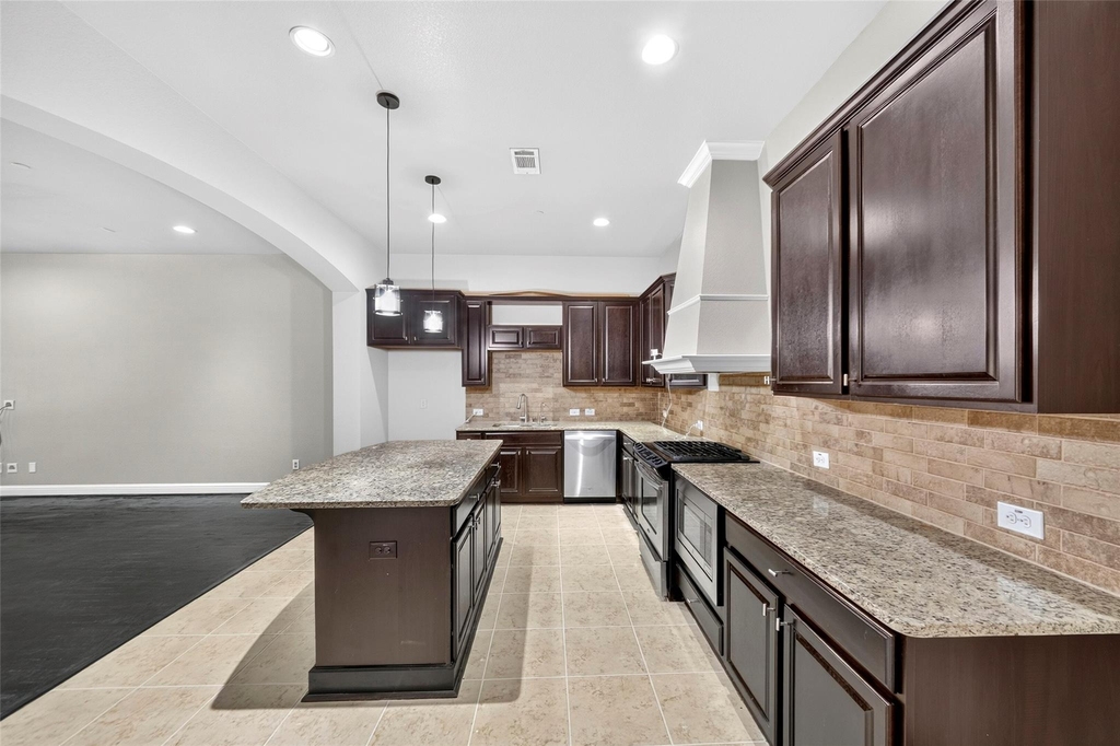 8607 Calvin Road - Photo 13