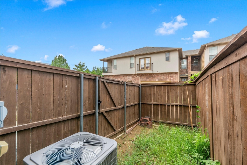 8607 Calvin Road - Photo 8