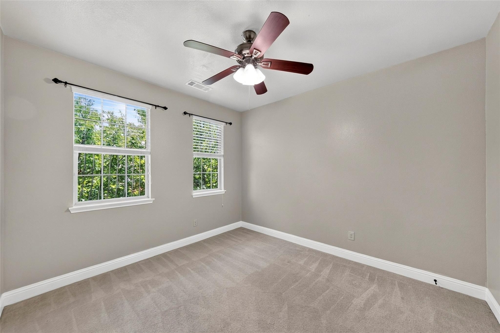 8607 Calvin Road - Photo 32