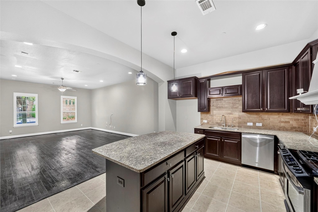 8607 Calvin Road - Photo 15
