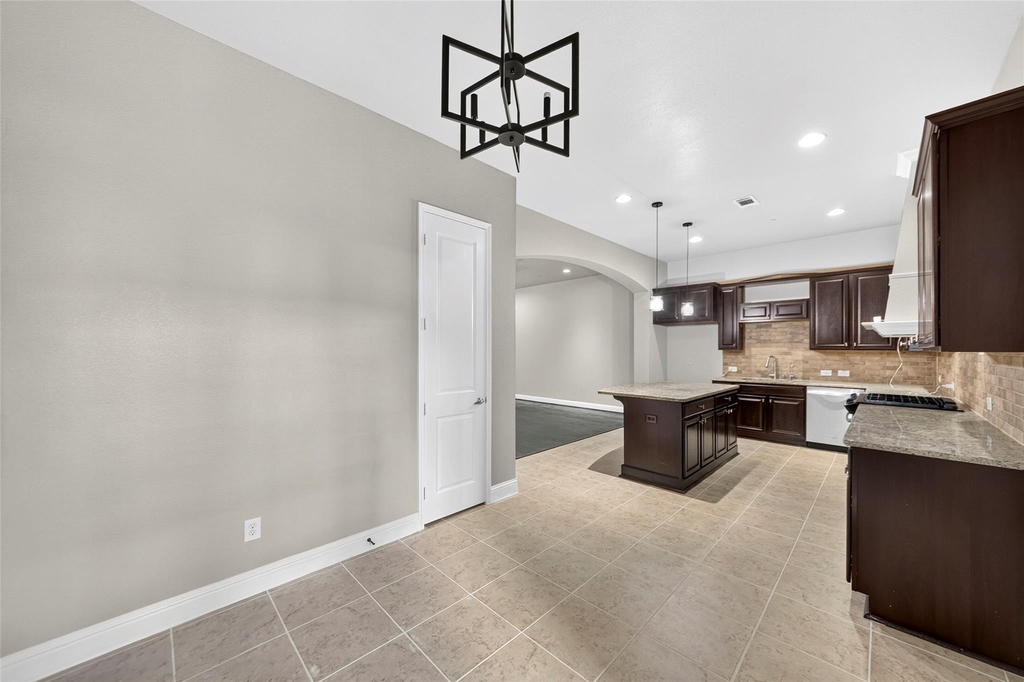 8607 Calvin Road - Photo 10