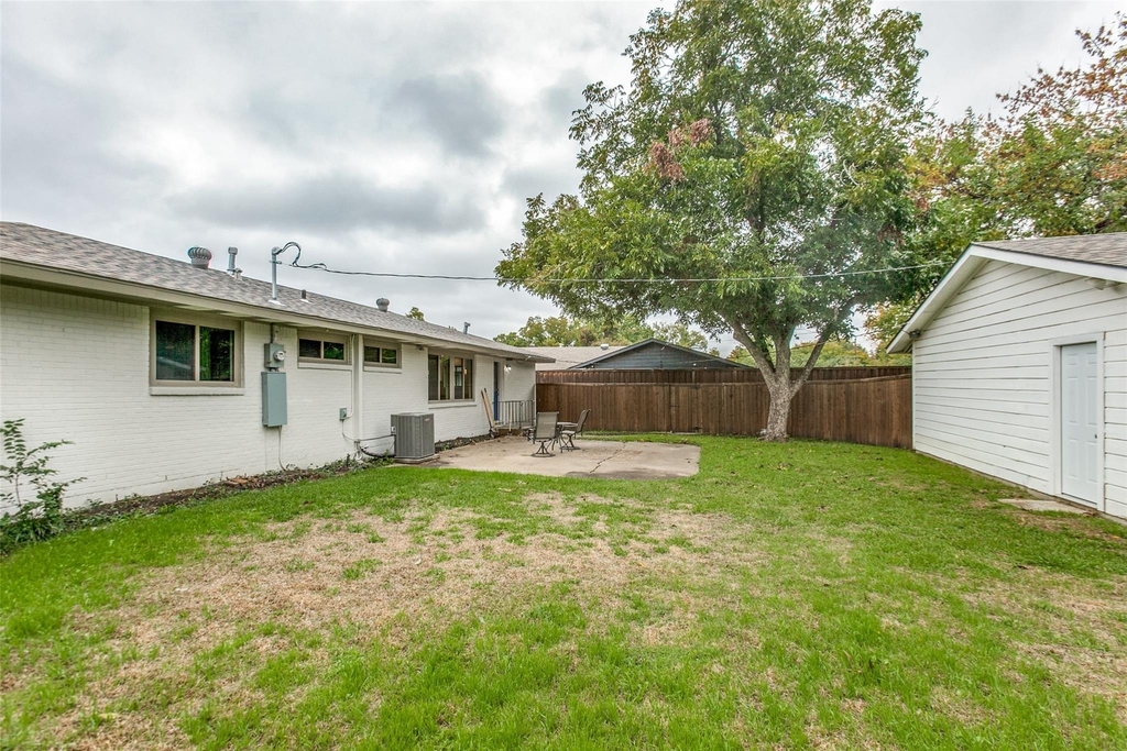 3517 Woodleigh Drive - Photo 24