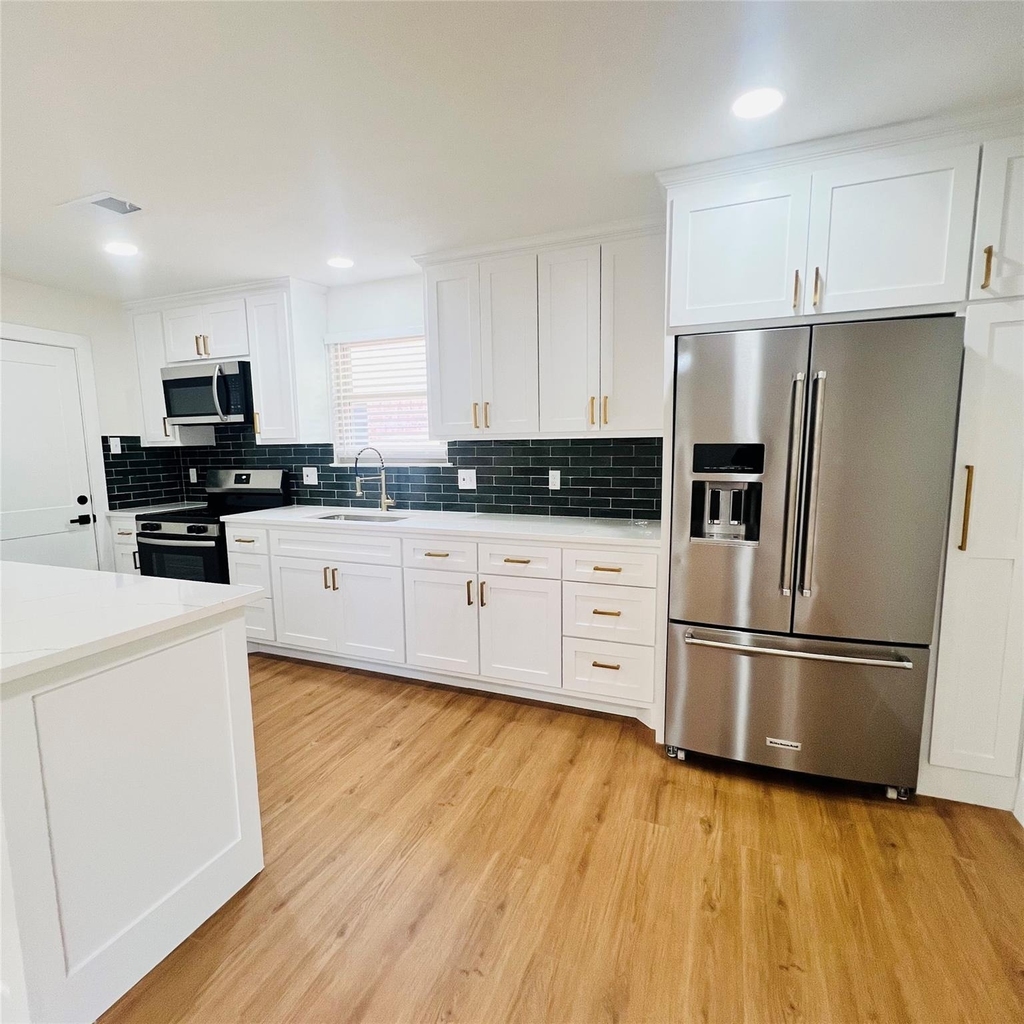 327 E Center Street - Photo 7