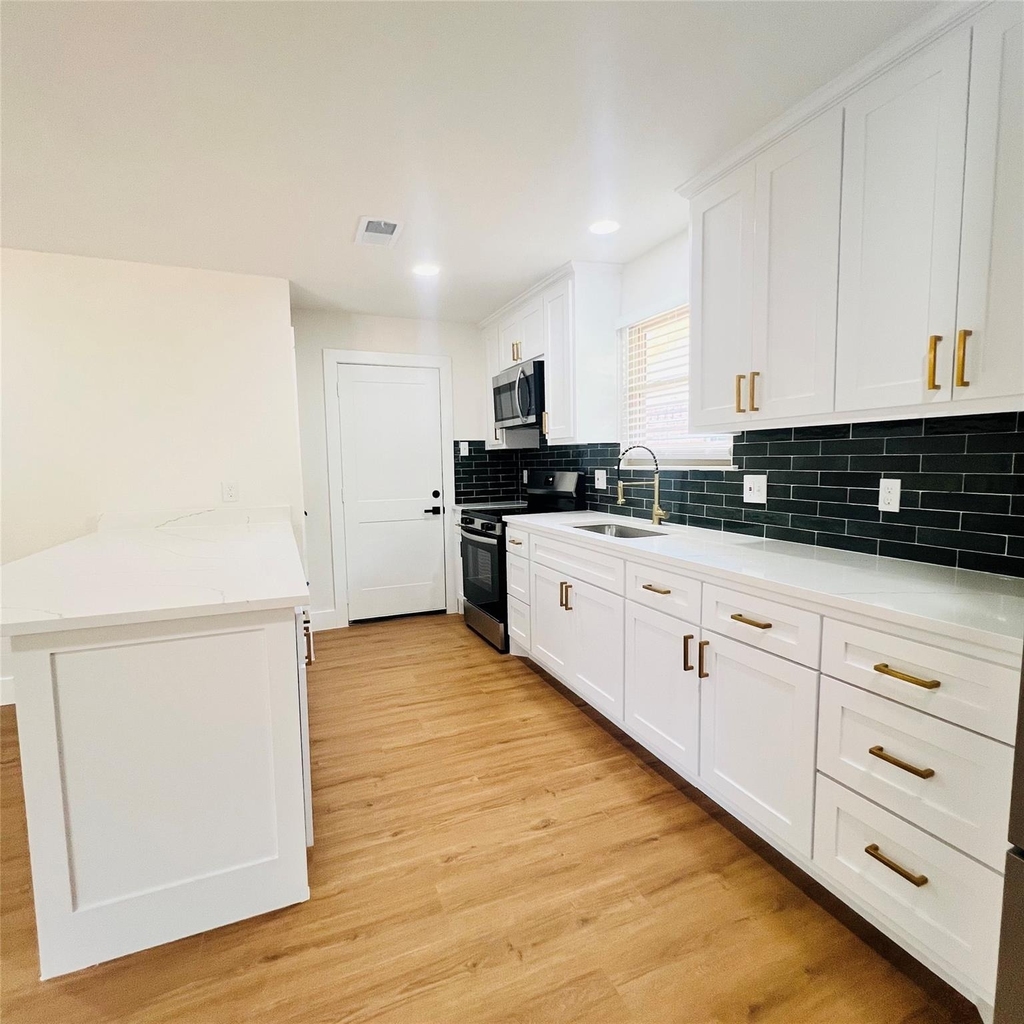 327 E Center Street - Photo 8