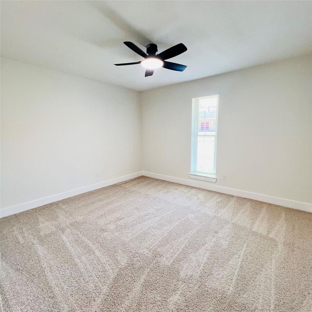 327 E Center Street - Photo 15