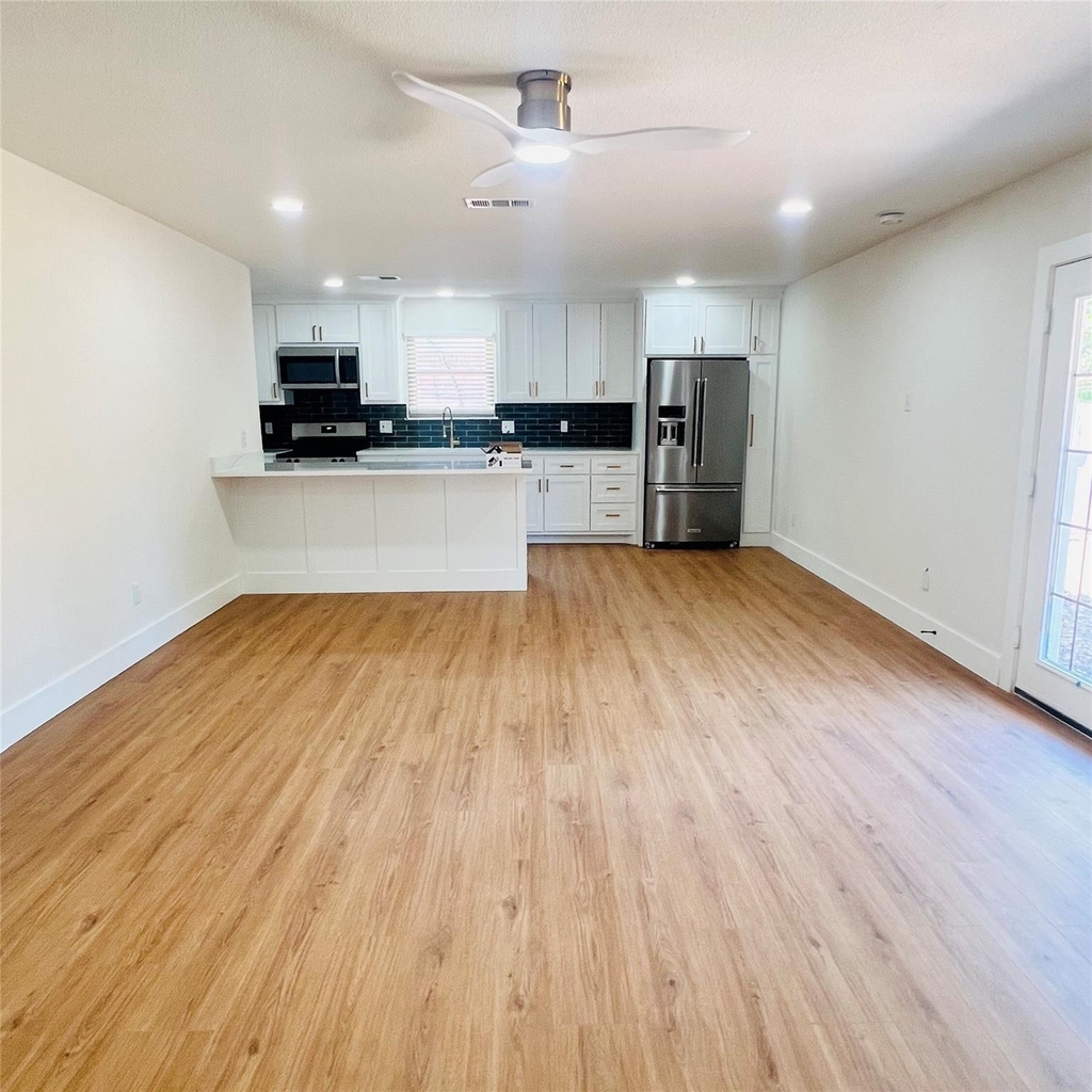 327 E Center Street - Photo 6